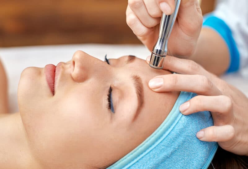 HydraFacial & Microdermabrasion Training in BC: Certification & Career Guide